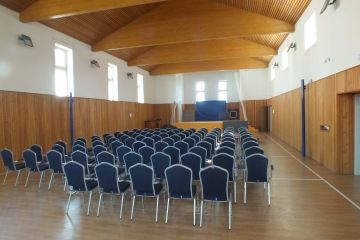 Nová tělocvična uvnitř